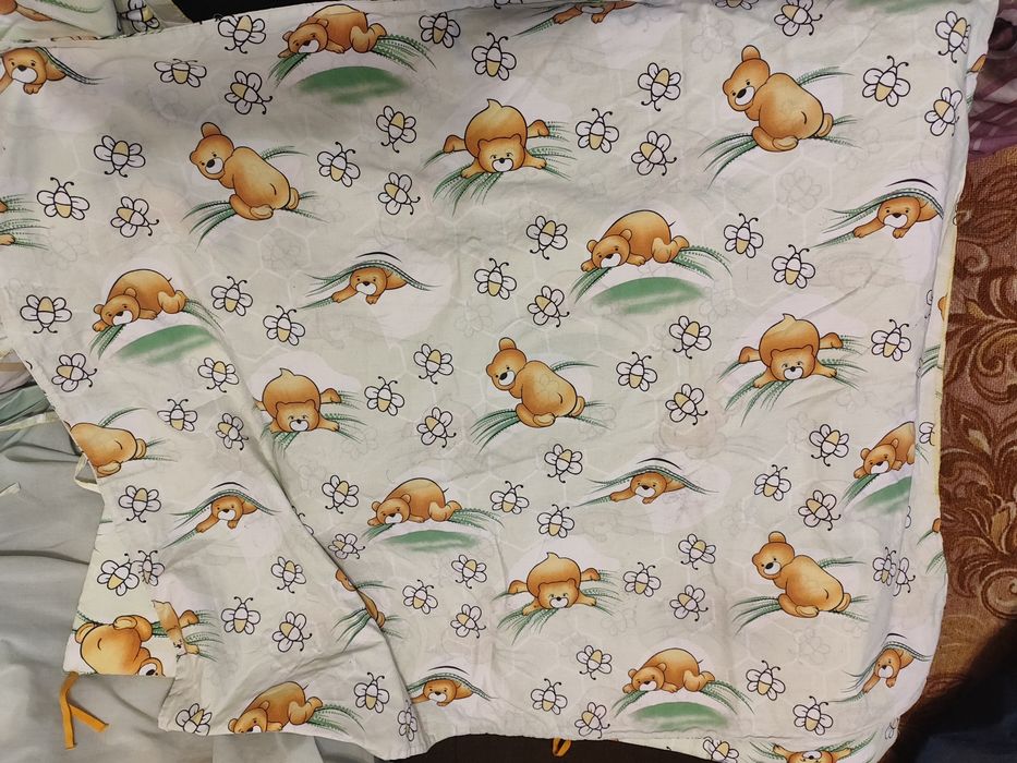 Бортики в ліжечко постіль