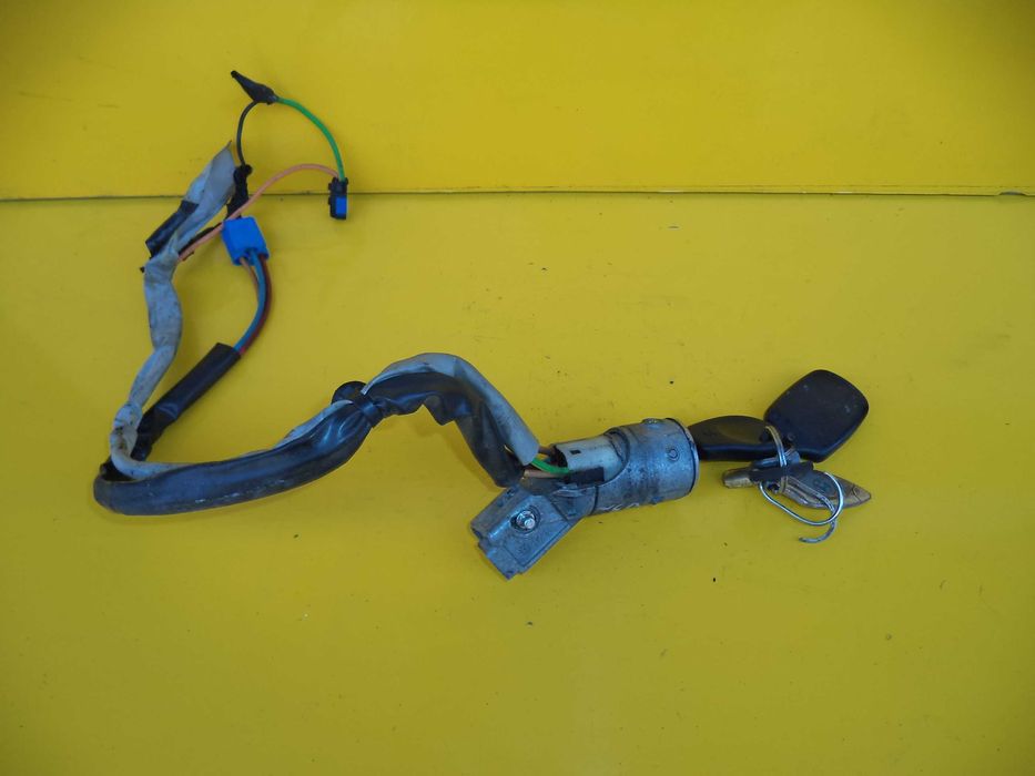 Замок зажигания Peugeot Partner Citroen Berlingo  с 02-08 г.в.