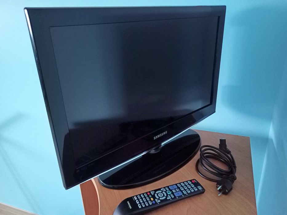 Телевизор LED Samsung LE26C450E1W