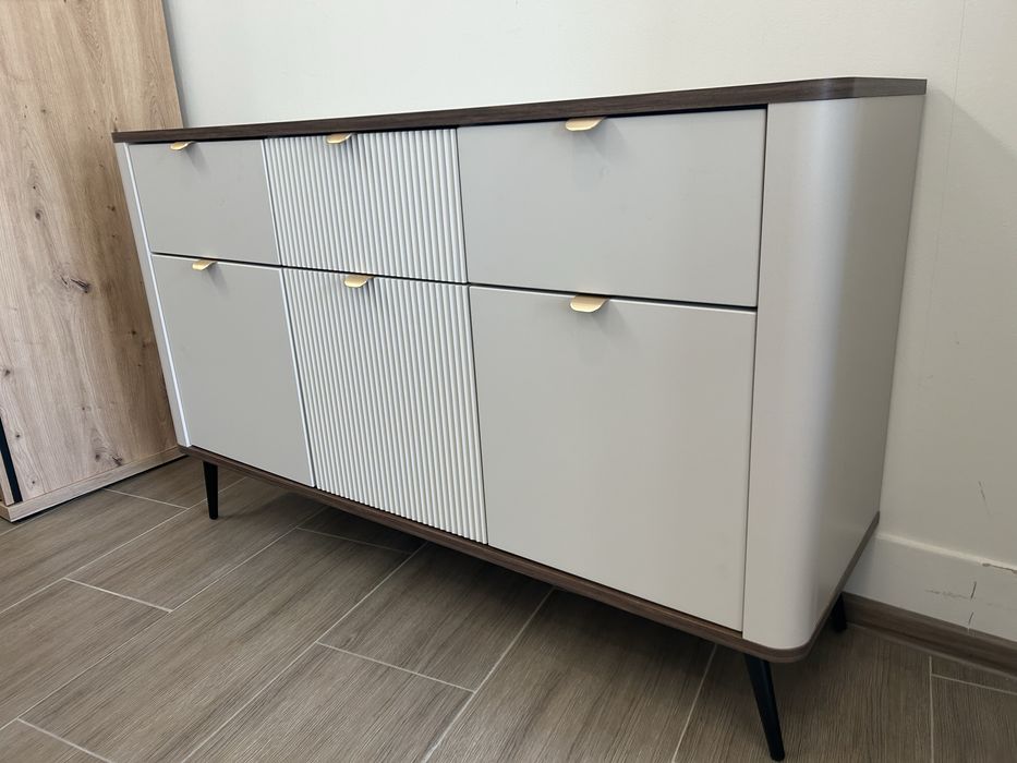 Komoda zaokrąglone boki kolor kaszmir + orzech