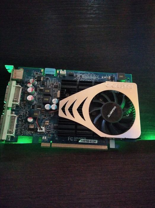 Продам видеокарту GF 9500 GT
