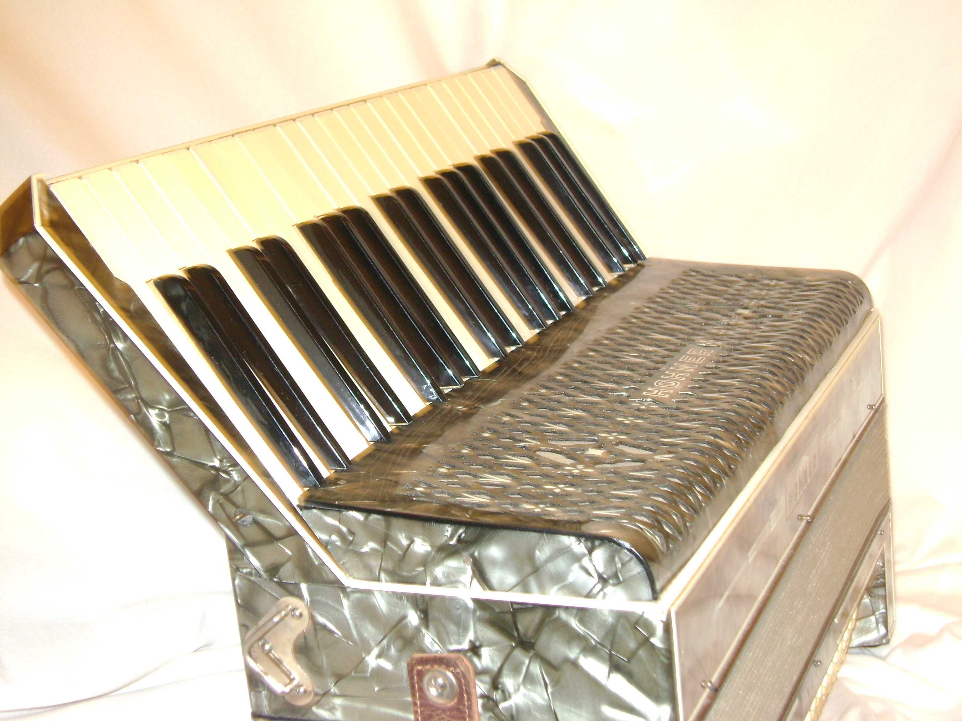 HOHNER VERDI 3 120B Super Stan.