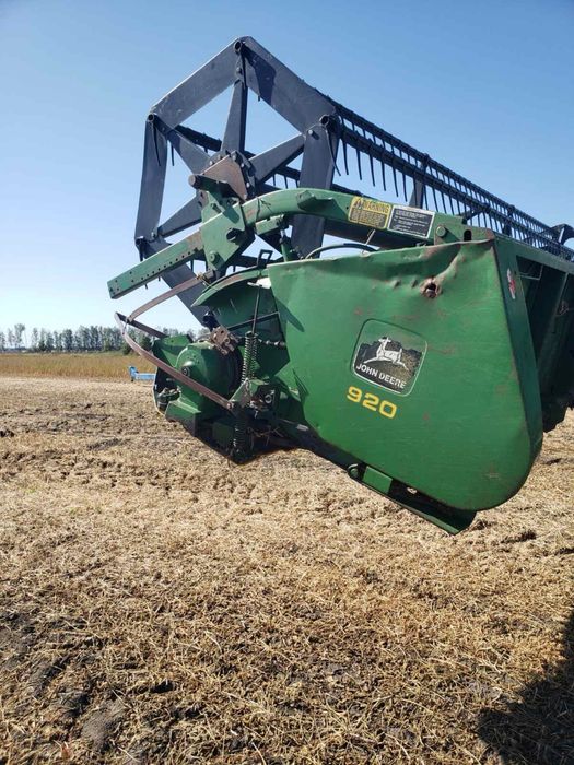 Жниварка John Deere 920F 2003