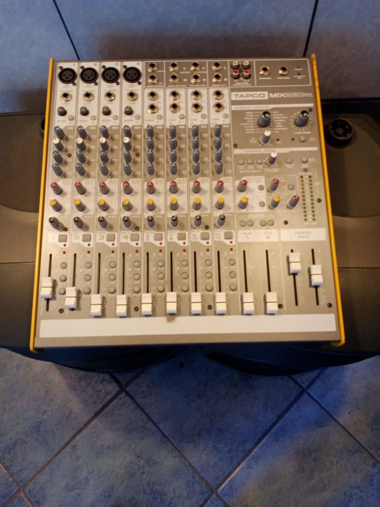 Kolumny aktywne MACKIE SRM 450 + Mixer TAPCO MIX 260 FX 12 kanałowy