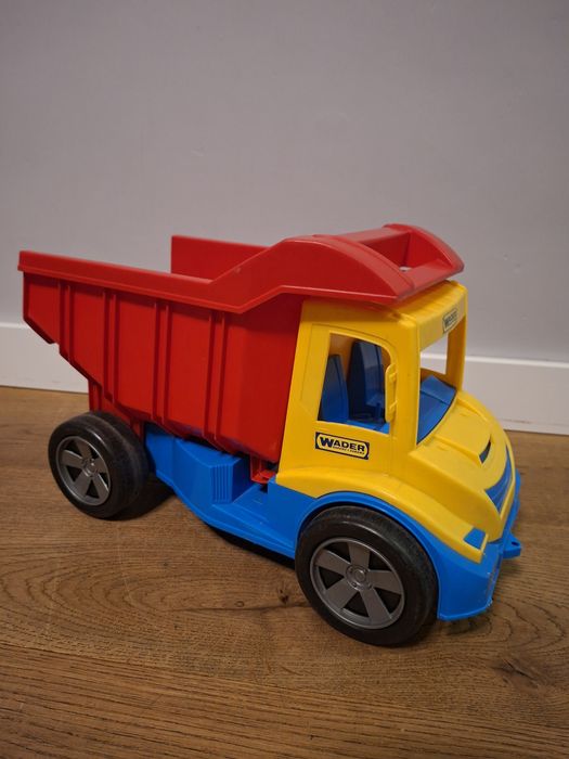 Duże auto wywrotka Wader ciężarówka auto budowlane