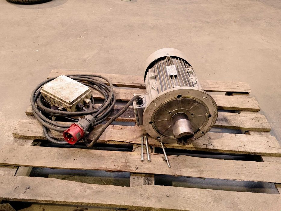 Silnik elektryczny kołnierzowy 11 kW