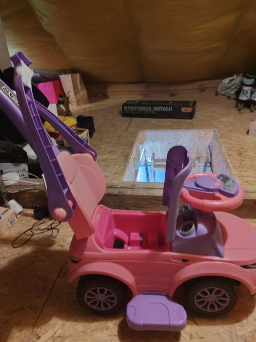 Chodzik, pchacz, samochodzik z zapinanymi bokami
