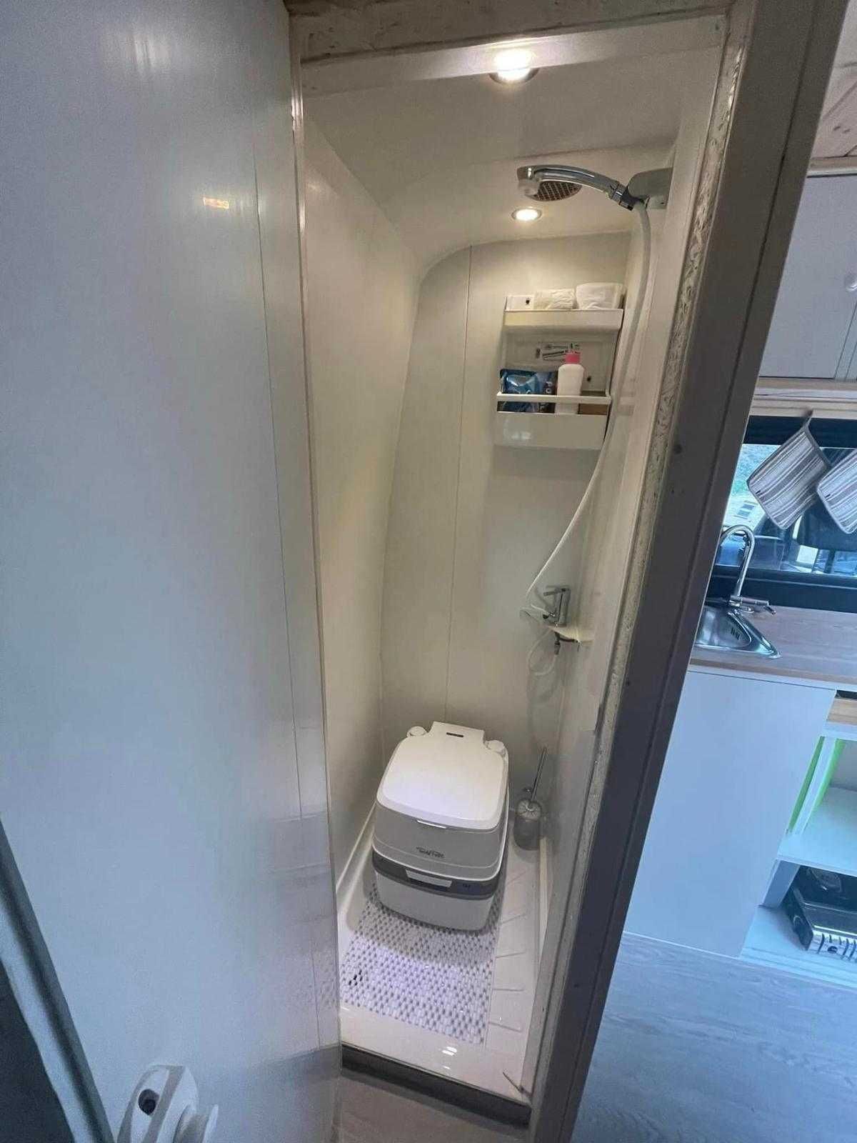 Mercedez Benz Sprinter Camper