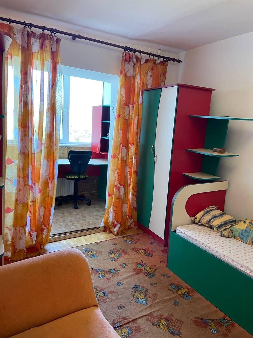 Продам 3 кімнатну квартиру в ЦЕНТРІ