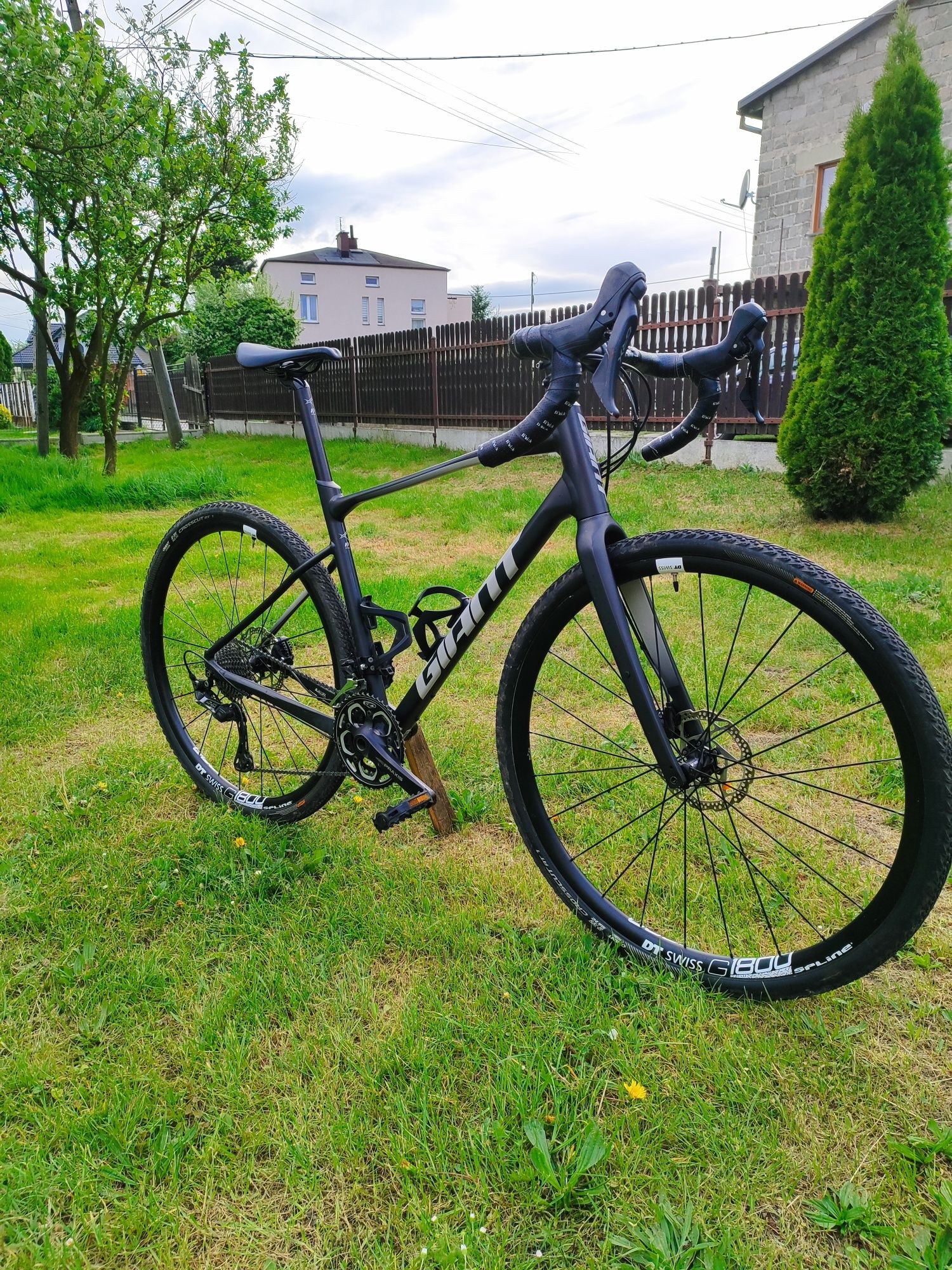 Giant revolt 0 M/L gravel GRX 2x11
