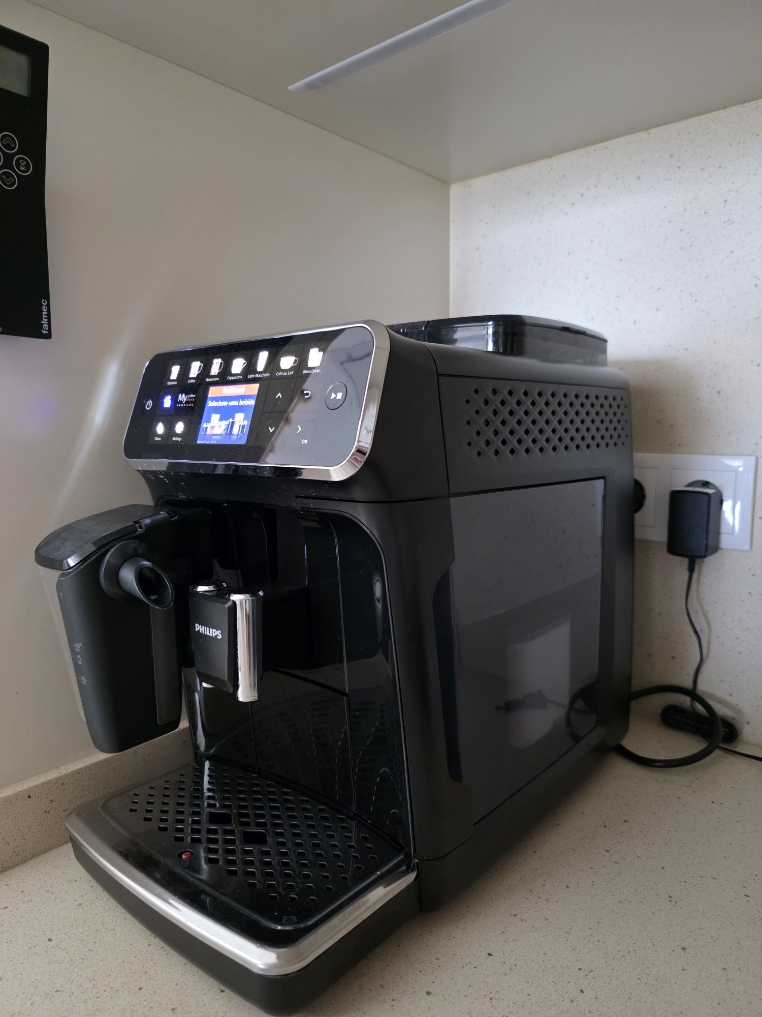 Máquina Café Grão Philips 5400