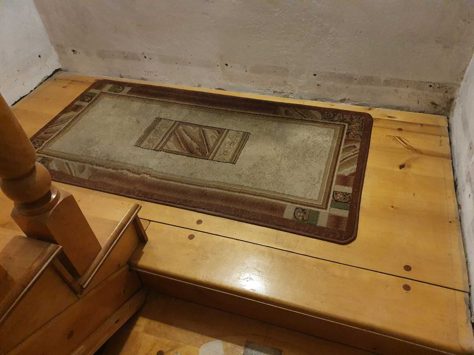 Schody , poręcze i podesty drewniane