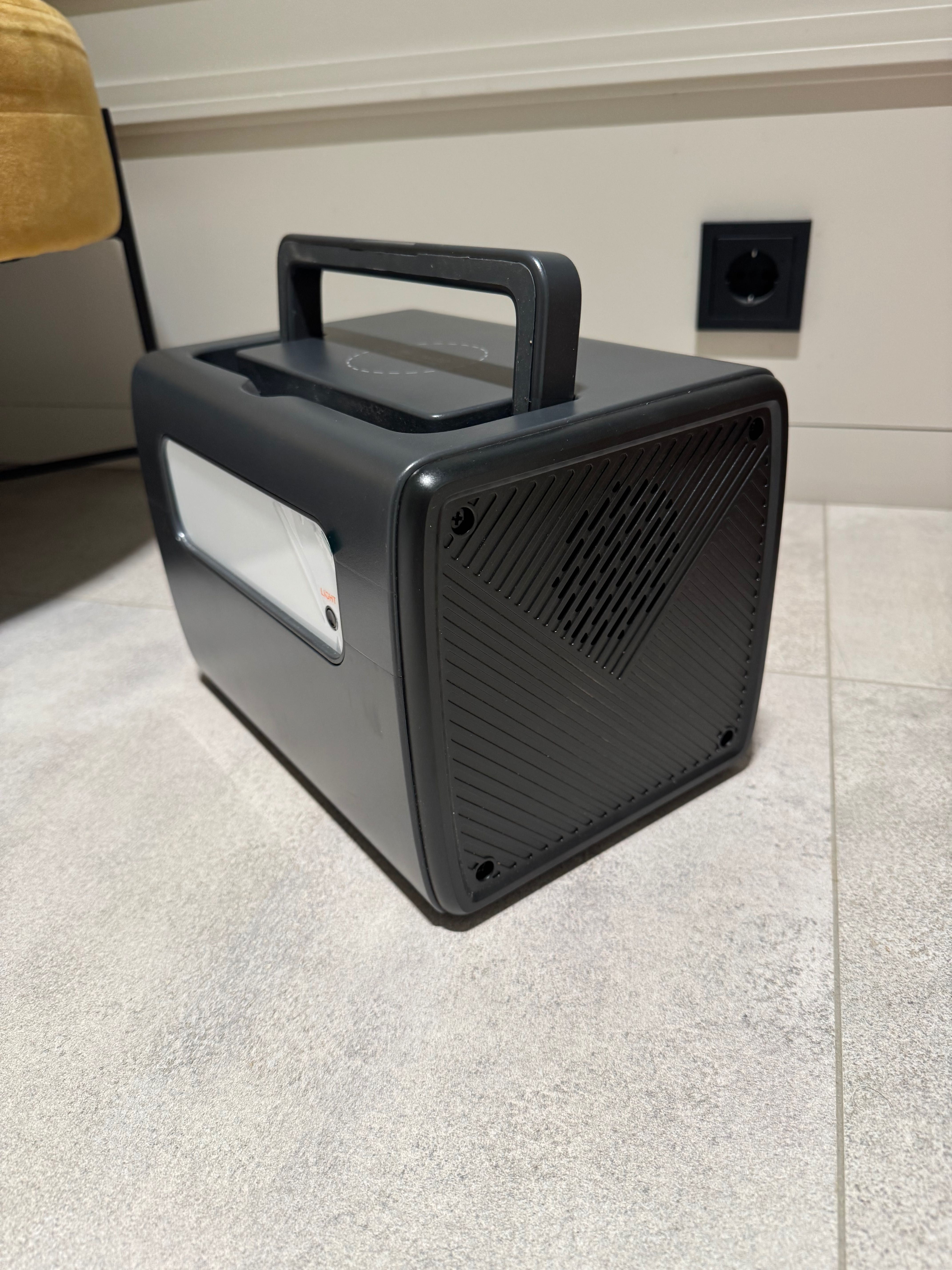 Bluetti EB55 700W