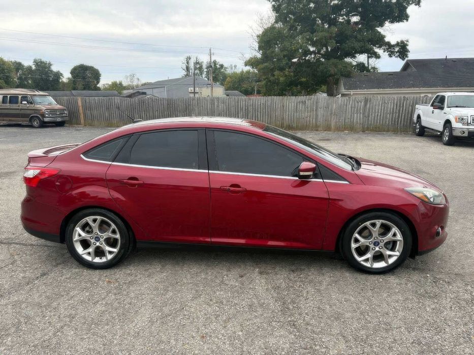 Ford Focus Titanium      2014