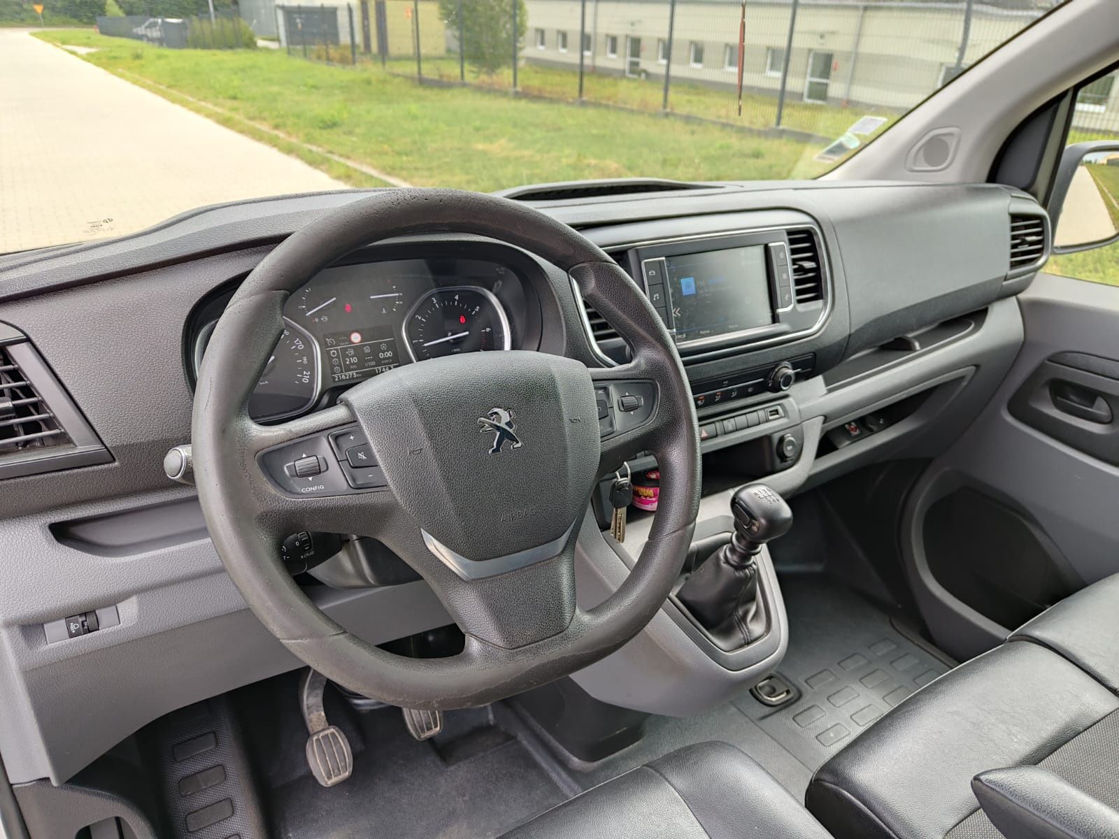 Peugeot expert 2019 2.0hdi 150km bardzo dobrym stanie