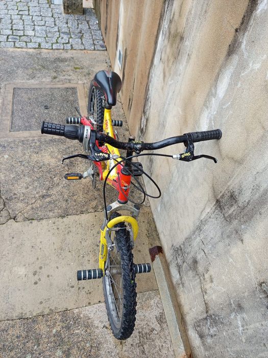 Bicicleta de montanha para criança