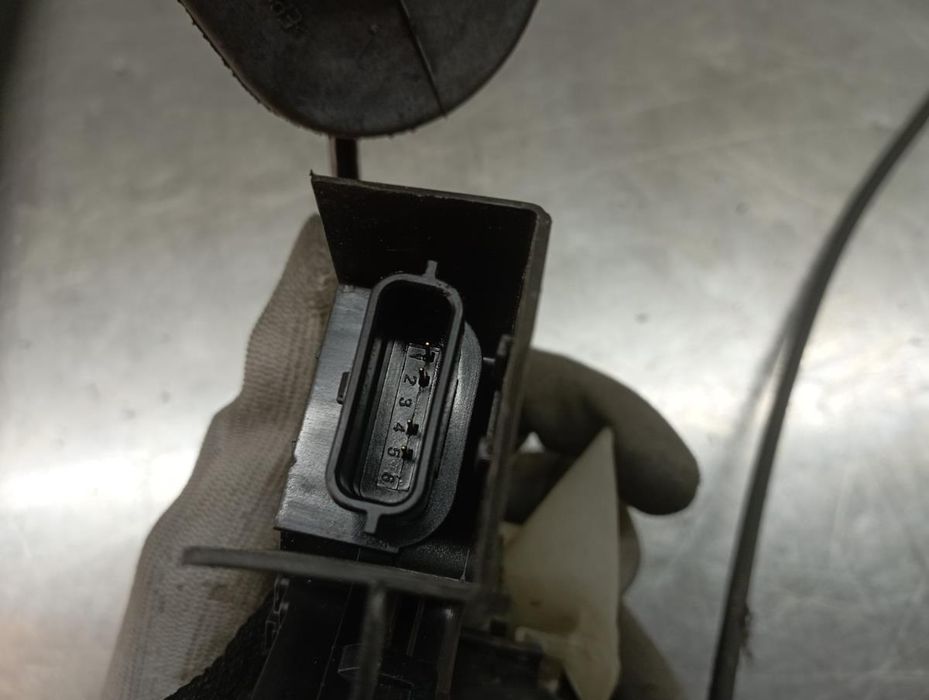 Fechadura / fecho porta frente esquerdo RENAULT Megane IV (B9A/M_)