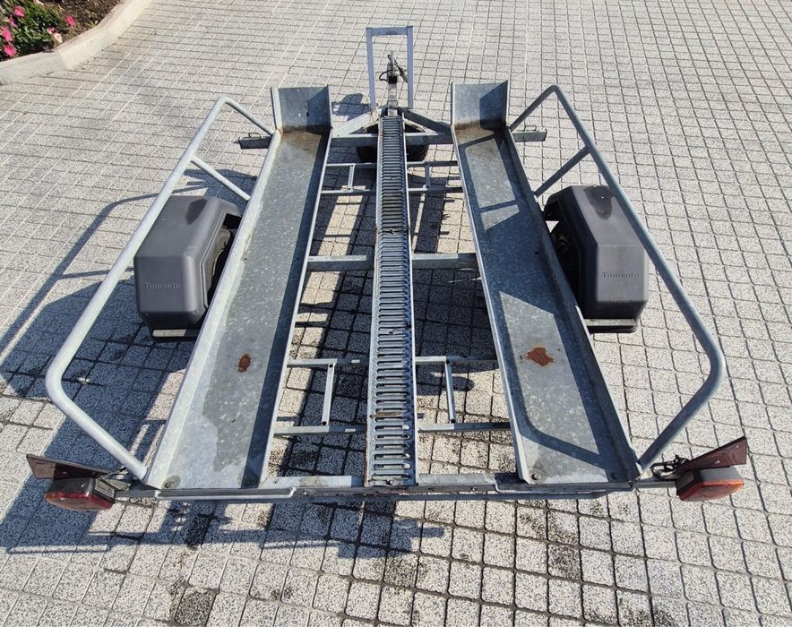 Reboque motas Toniauto