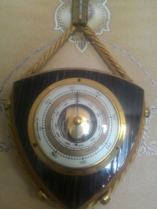 Барометр-термометр.Германия.
