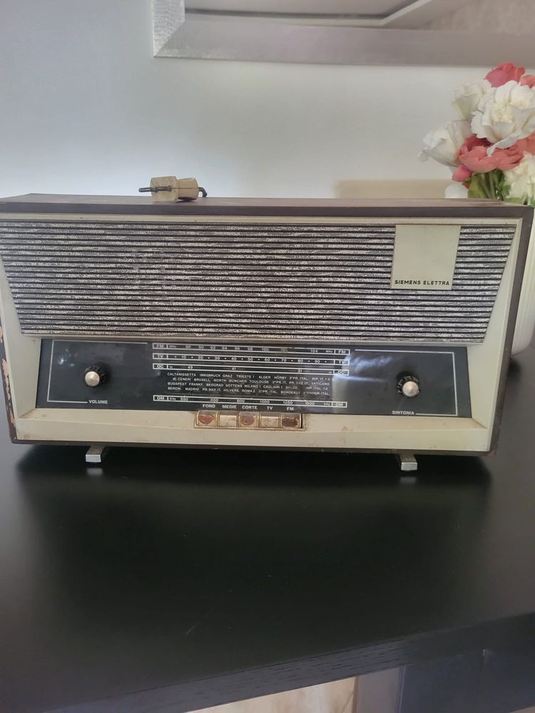 Rádio vintage Siemens Elettra