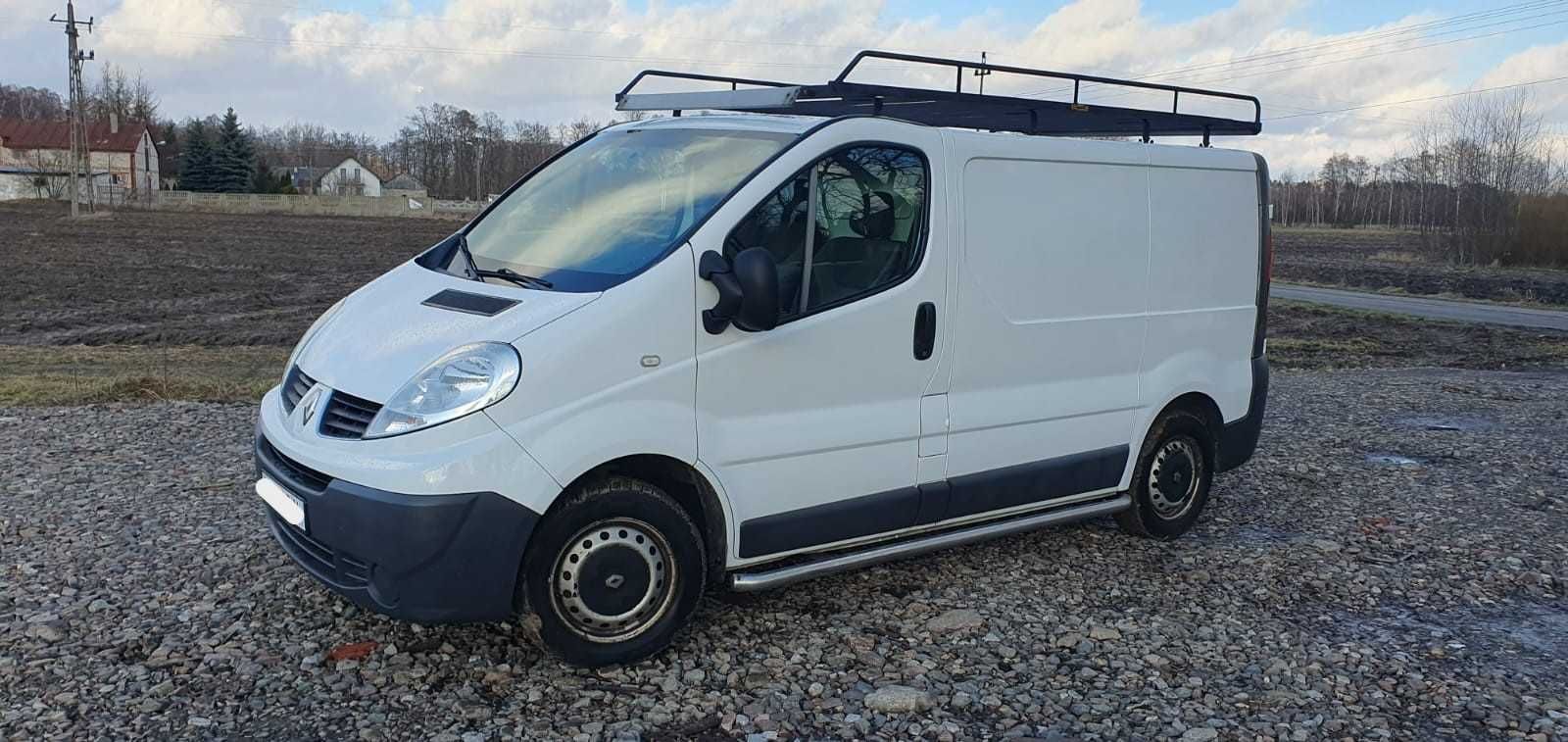 Renault Trafic MAX wyposażenie KLIMA*TEMPOMAT*PDC*HAK*BAGAŻNIK* vivaro