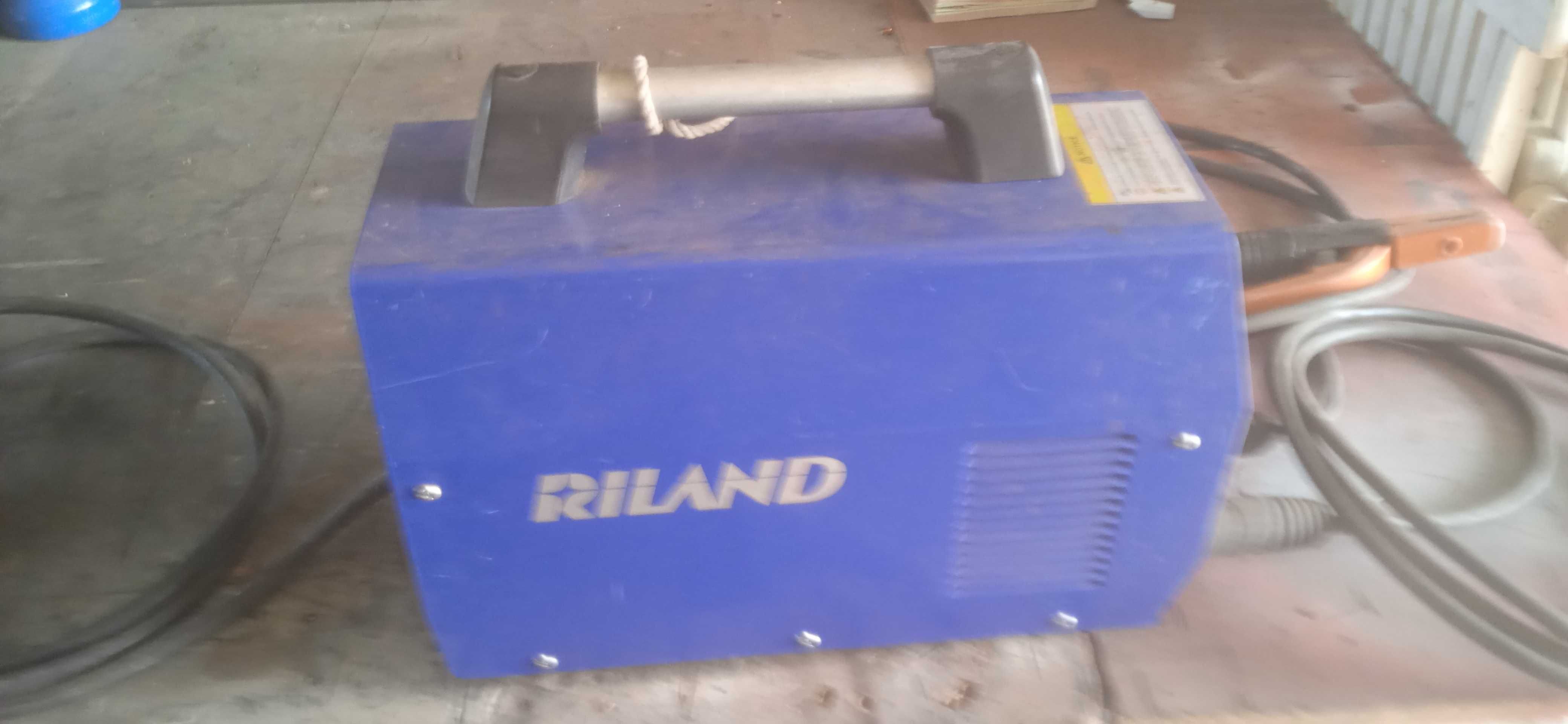 Aparelho de soldar inverter 200 Amp.