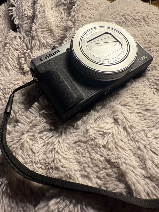 Aparat Canon G7X Mark III srebrny + uchwyt