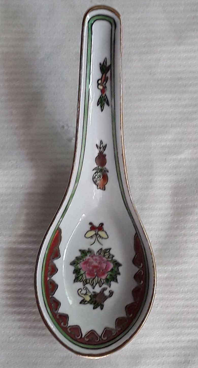 Taça e colher em porcelana chinesa