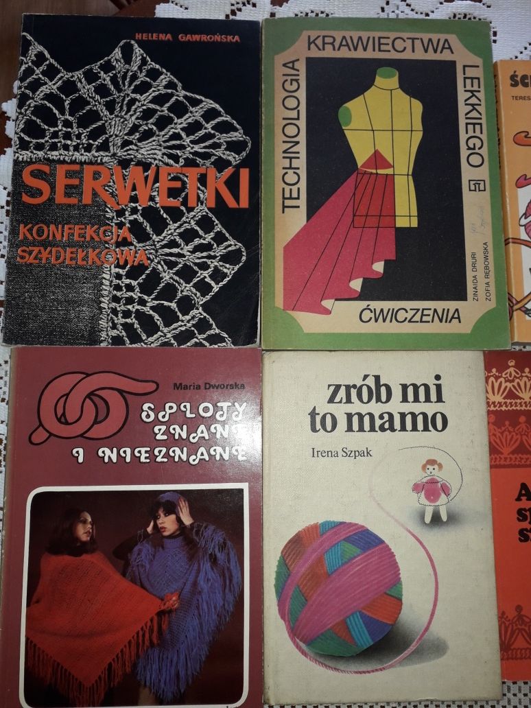 Kolekcja książek PRL haft robótki ręczne szydelkowawanie krawiectwo