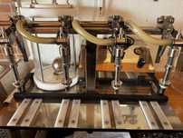 Maquina de encher garrafas a vacuo