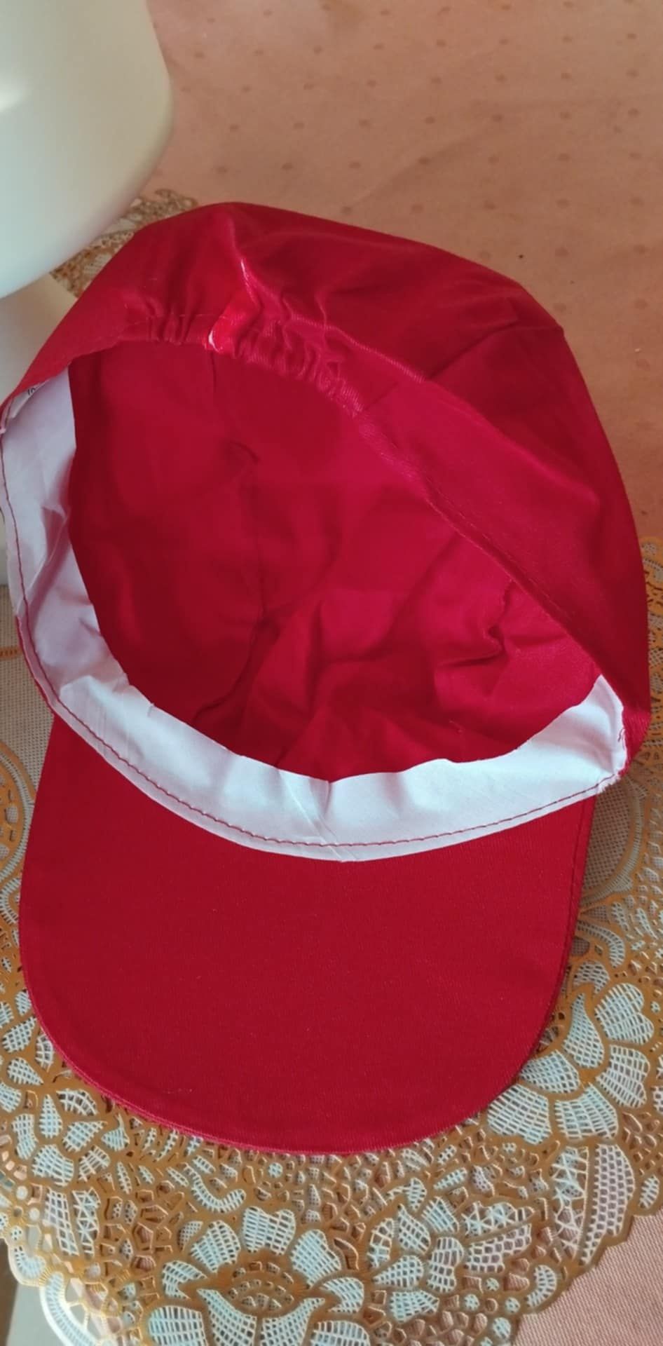 Czapka damska z daszkiem