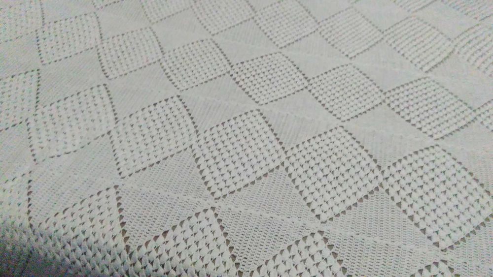 Colcha de casal em croche feita a mao com 50 anos