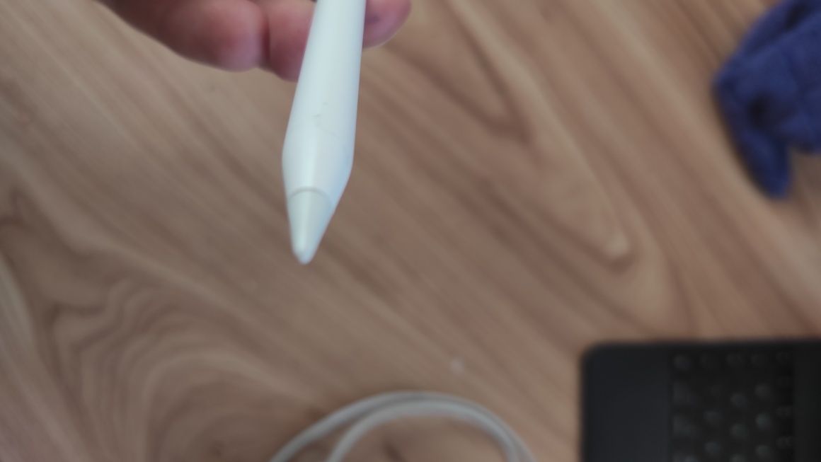 Ipad Air 5 z klawiaturą i apple pencil na gwarancji 64 Gb