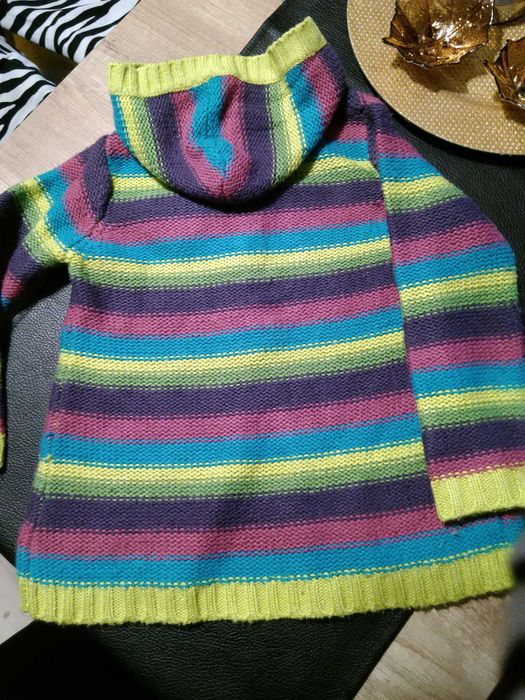 Sweter dziewczęcy w barwne pasy 5 lat, 110 rozmiar