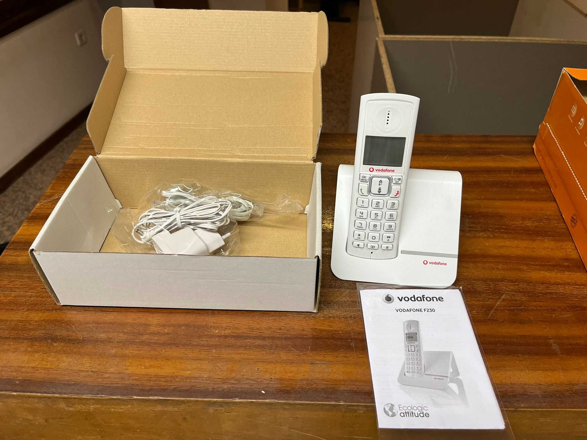 Vendo telefone sem fios da Vodafone F230 Novo