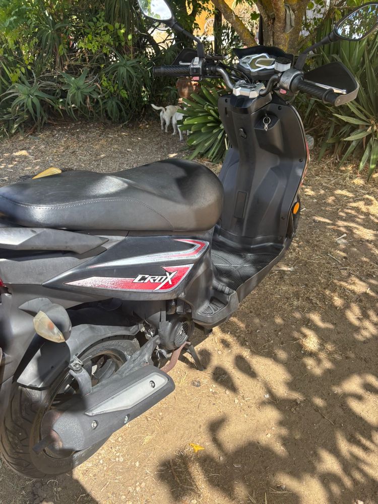 Scooter Sym Crox 50
