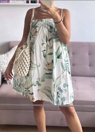 H&M XS-M naturalna krótka sukienka mini w tropikalny wzór liście