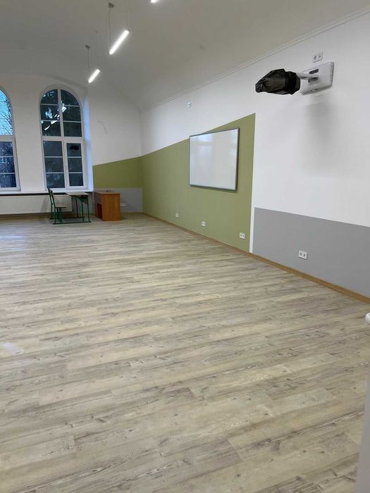 Укладка ламінату, вінілових покриттів, паркетної дошки. Шпалери