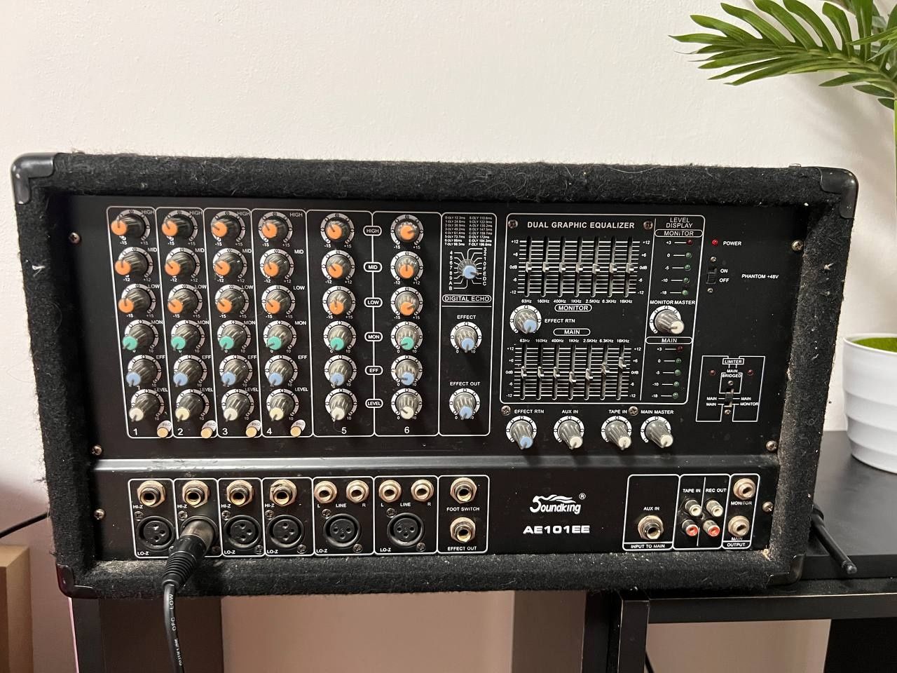 Wzmacniacz Soundking AE101EE