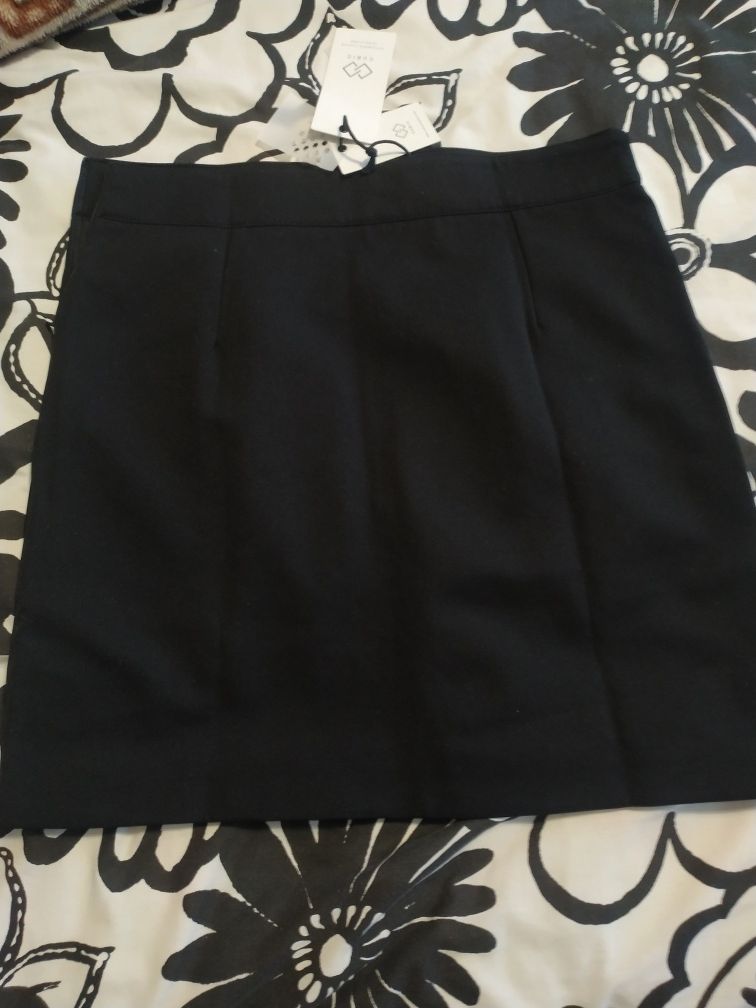 Nowa czarna spódnica mini przed kolano Cubic XL