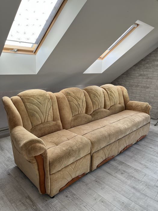 Диван розкладний зі спальним місцем