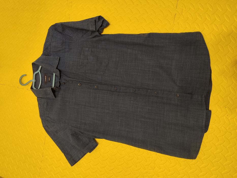 Отдам мужскую рубашку LC Waikiki