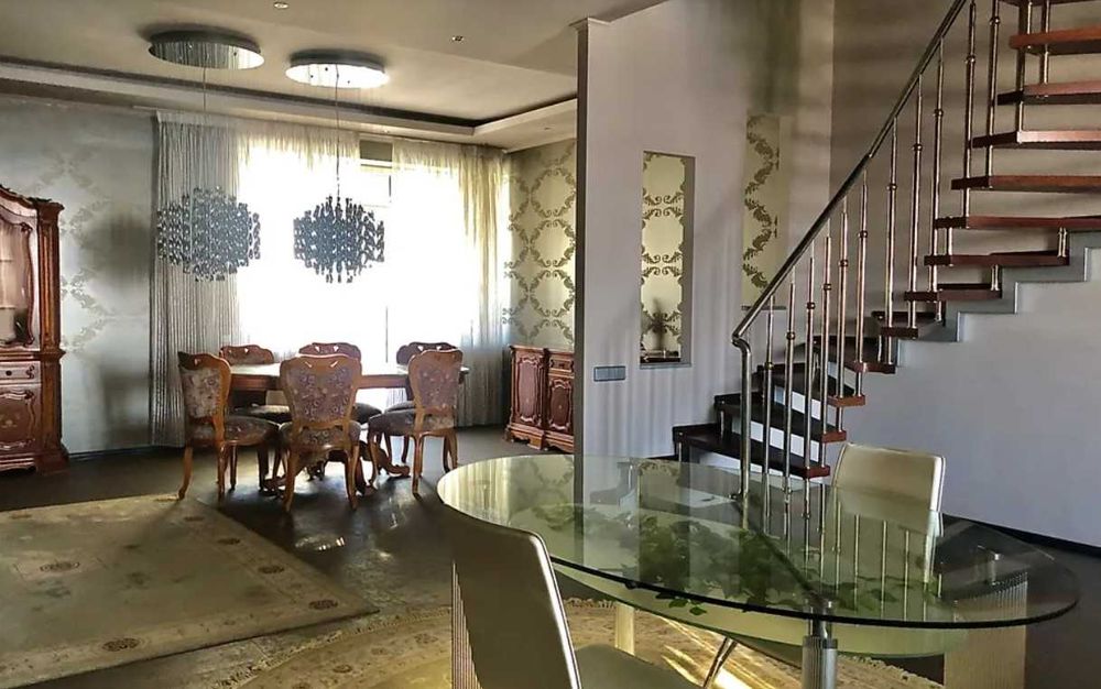 Оренда. вул. Сахарова, 80-А Новобуд Ближній центр Трирівнева. Паркінг!