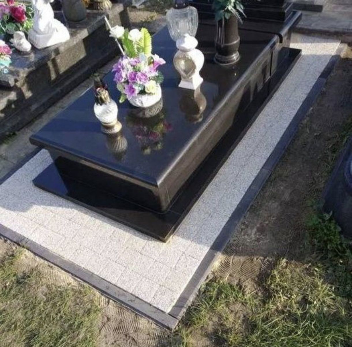 Ułożę kostkę brukową wokół pomników