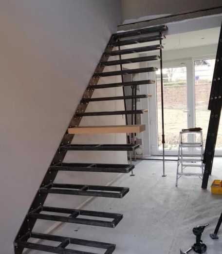 Сходи з чорного металу. Замовлення. Встановлення. Обробка