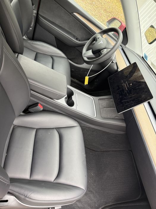 Tesla Model Y Long Range 2022 – розмитнена