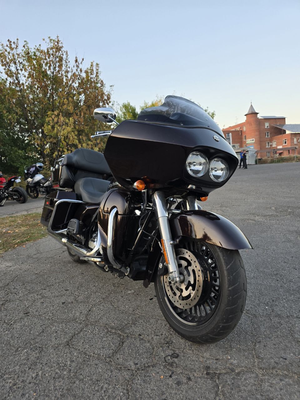 Harley-Dawidson Road Glide (street glide)