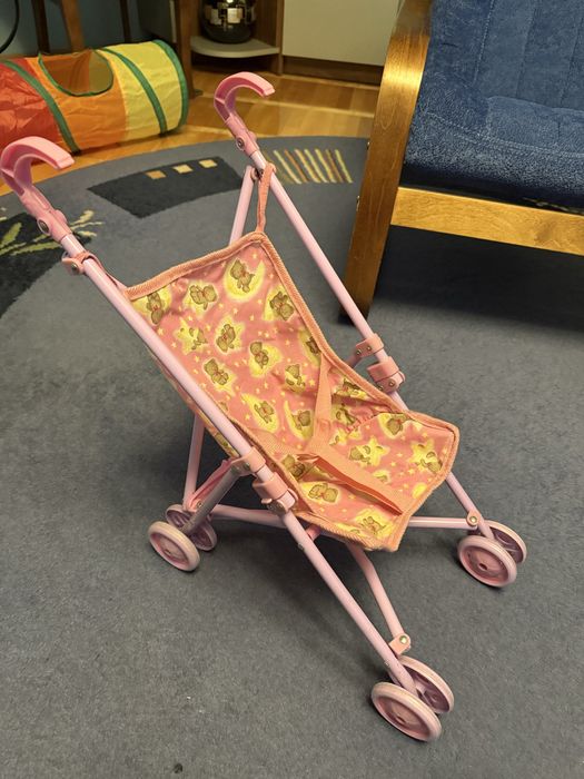 Лялькова каляска