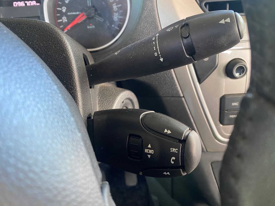 Citroen C-Elysee 1.2 impecável !!