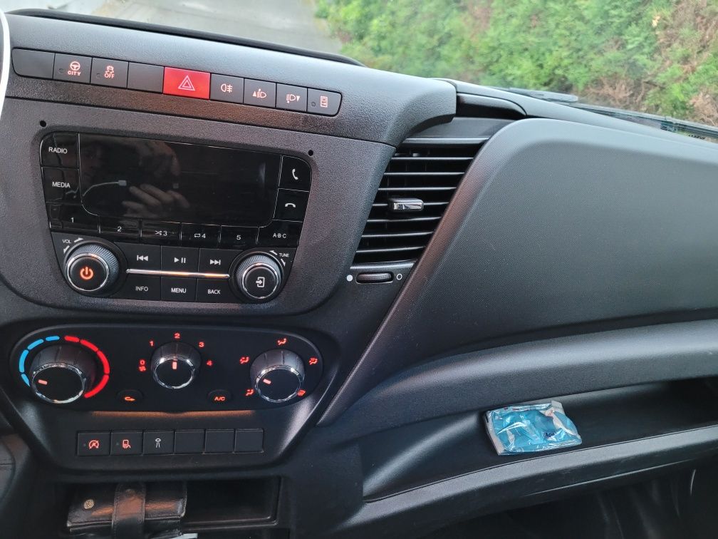 Iveco Daily 2.3 winda burtofiranka mały przebieg
